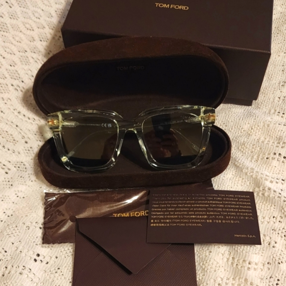 Tom Ford Sunglasses / New